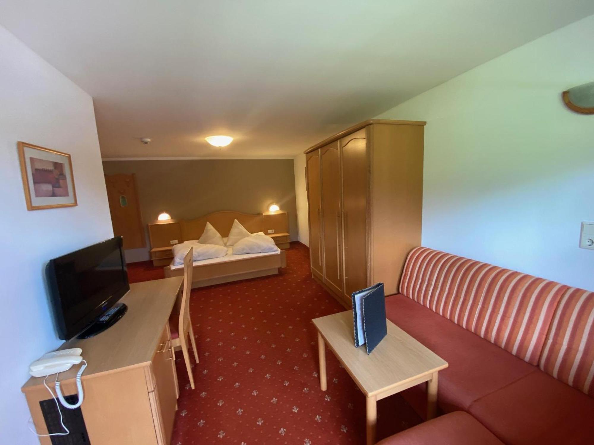 Pension Edelweiss Breitenbach am Inn Esterno foto